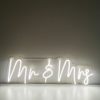 Hyr neonskylt mr&mrs